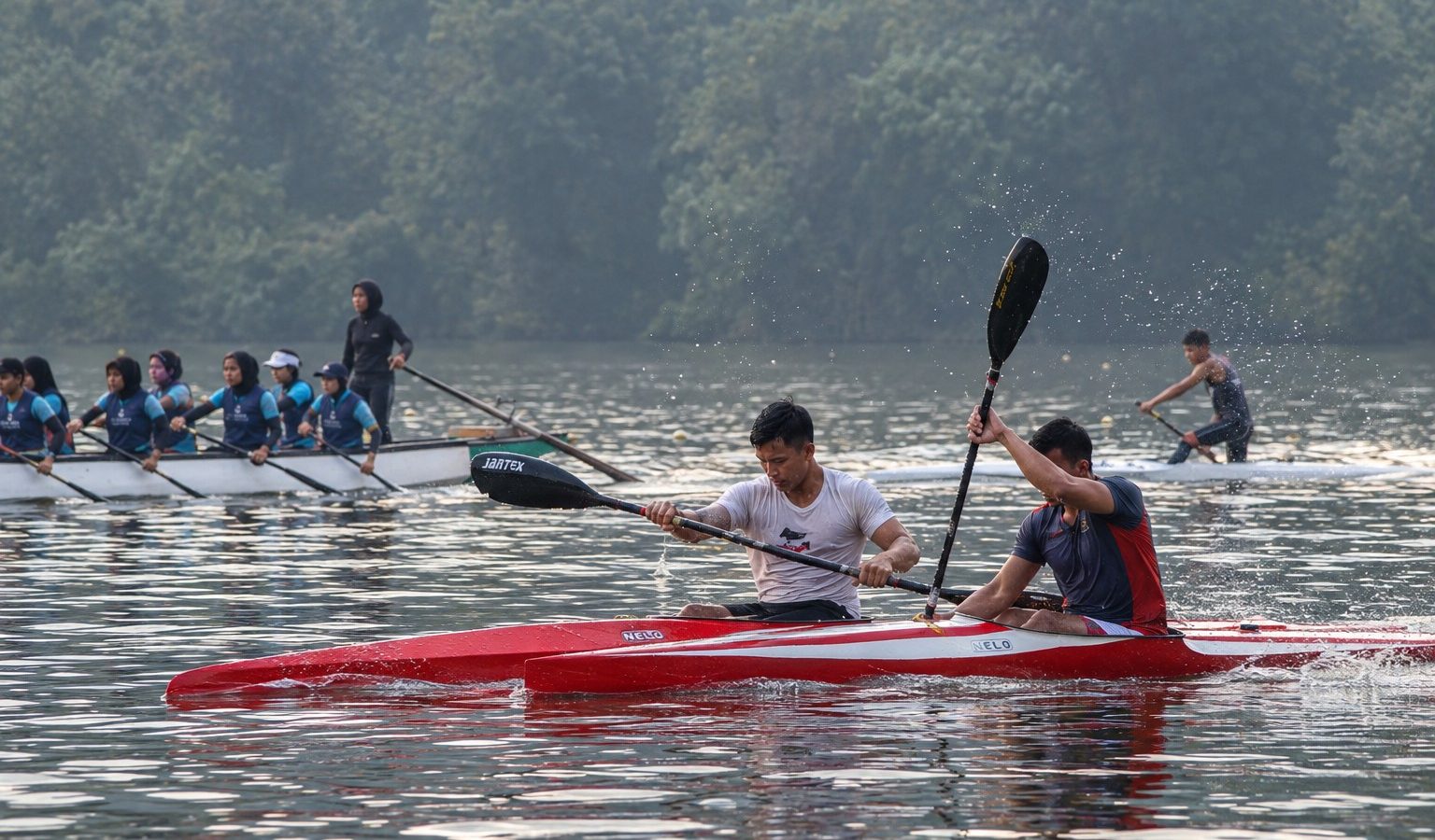 Atlet dayung Kalteng berlatih sebagai bagian dari persiapan menuju Porprov, Kejurnas Dayung Senior, dan Pra-PON.