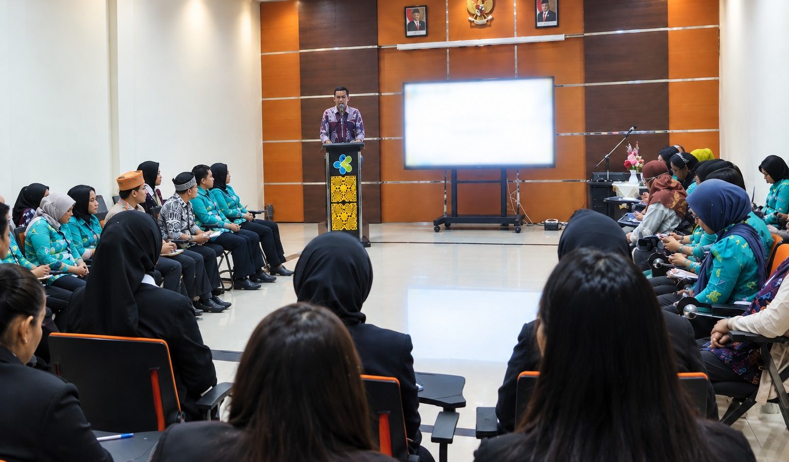 Dua puluh alumni Poltekkes Kemenkes Palangka Raya mengikuti pelatihan caregiver lansia dan Bahasa Jepang untuk persiapan kerja ke Jepang.