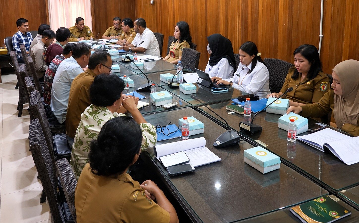 Pemkab Katingan membahas kepastian operasional SPPG program Makan Bergizi Gratis di wilayah terpencil bersama investor.