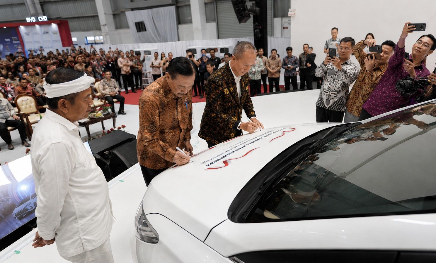 Peresmian fasilitas manufaktur BYD di kawasan Subang Smartpolitan, Jawa Barat. (dok. BYD)