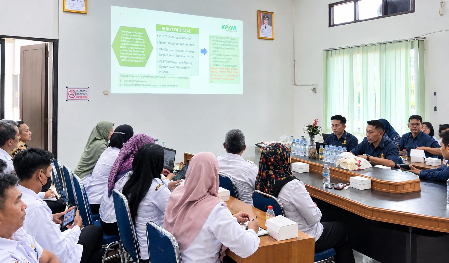 Sosialisasi lelang dan pengurusan piutang daerah bersama Pemerintah Kabupaten Sukamara.