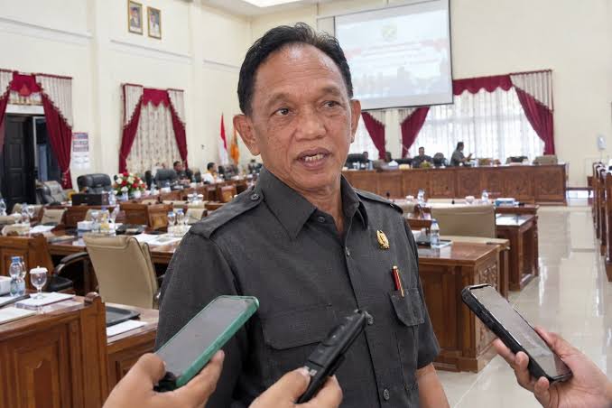 Anggota DPRD Barito Selatan Raden Sudarto meminta evaluasi program bantuan bibit ternak, ikan dan pakan.